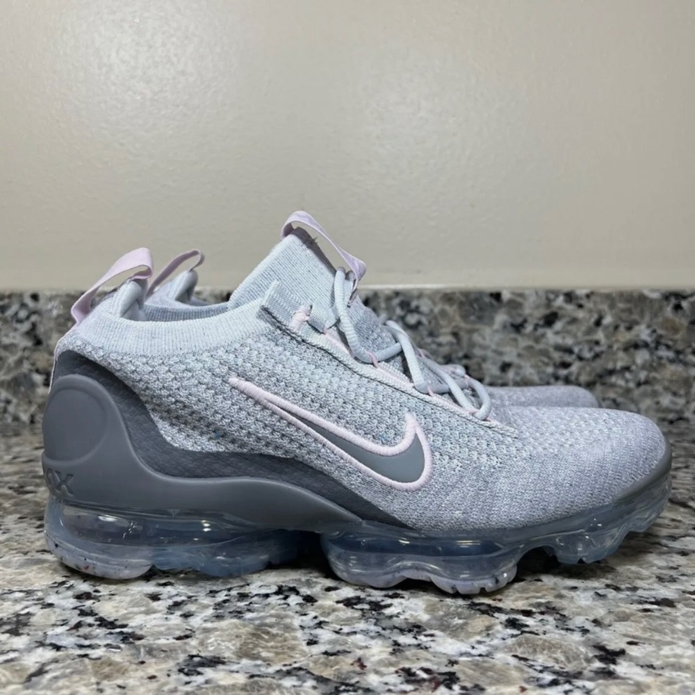 Air Vapormax Size 7Y/WMNS 8.5 Pure Platinum/Pink Foam DB1550-004